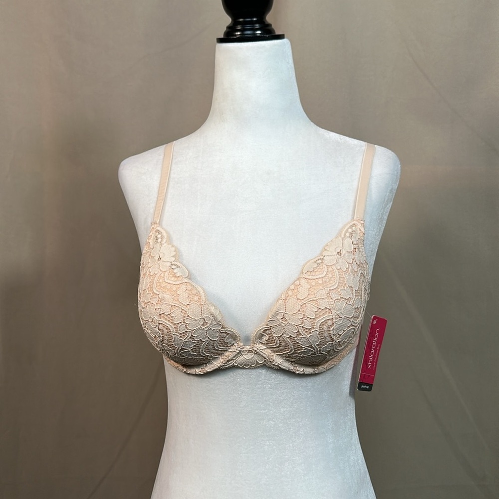 Xhilaration NWT Blush Push up Lace Bra Size 32 B
